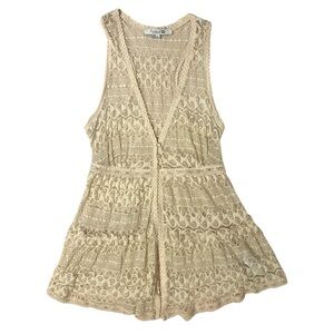 Cream Lace Sleeveless Top